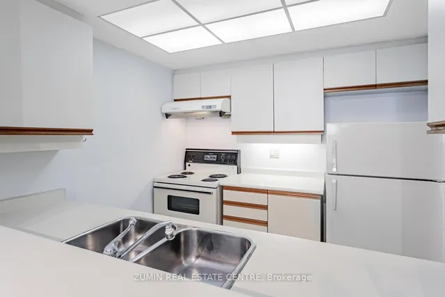 Additional image 12 of 7 Concorde Pl Unit 3312