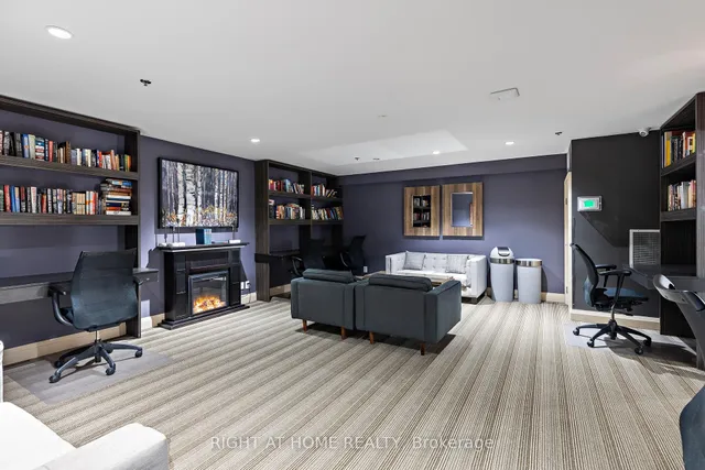 Additional image 34 of 205 Wellesley St Unit 205