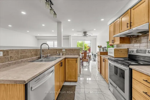 Additional image 17 of 953 Copper Leaf Cres