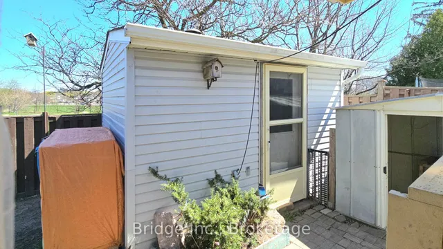 Additional image 9 of 1 Hedgeson Crt