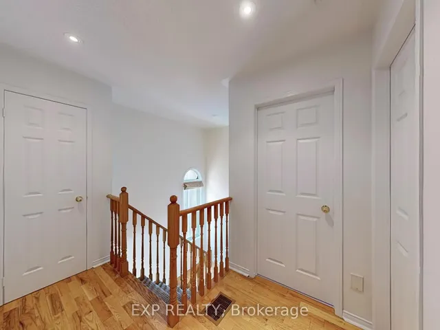 6630 Opera Glass Cres