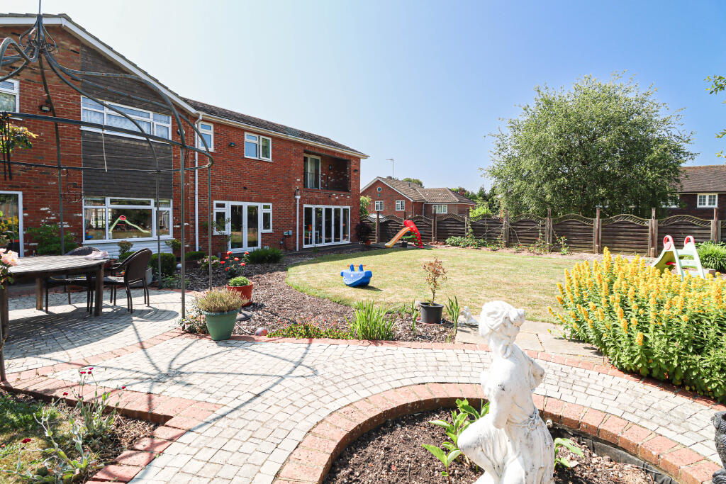 Additional image 26 of Netherfield Road, Harpenden, AL5