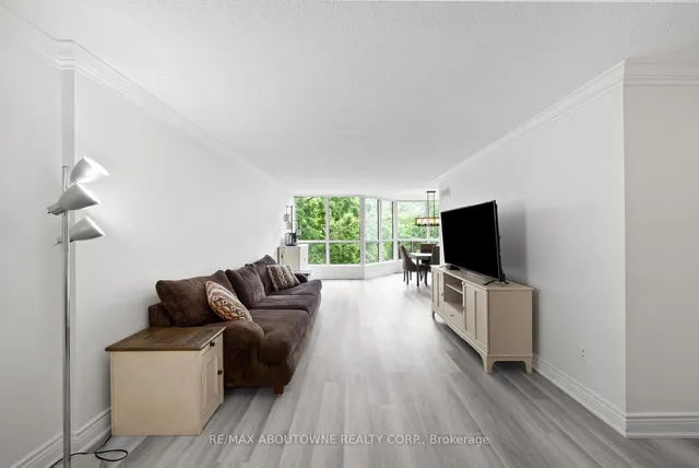 Additional image 8 of 5 Rowntree Rd Unit 407