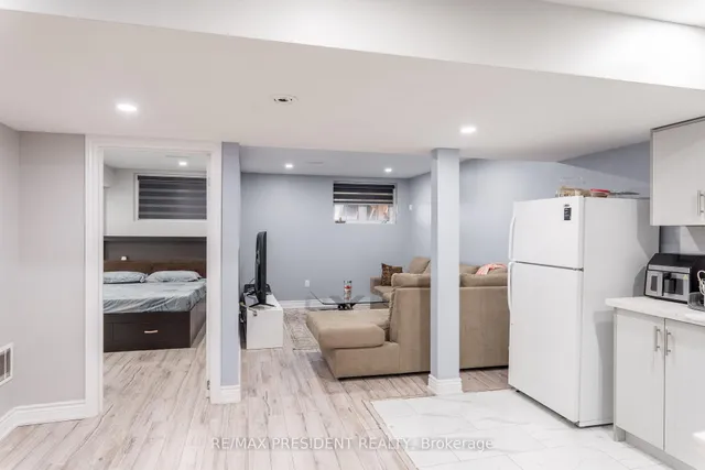 Additional image 29 of 94 Mincing Tr