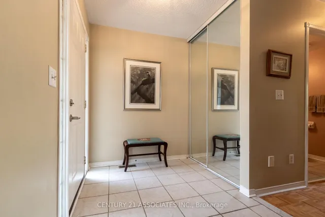 房产图片 9 - 5817 西德茅斯街