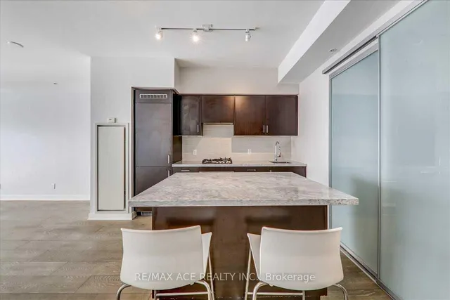 Additional image 12 of 1960 Queens St Unit 206