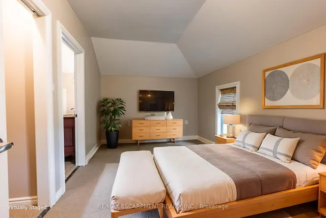 Additional image 3 of 954 Beach Blvd