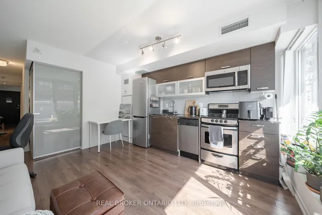 Additional image 7 of 36 Lisgar St Unit 908E