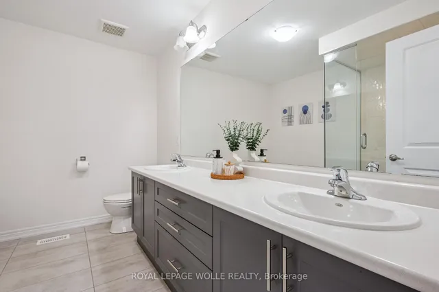 Additional image 28 of 14 Roywood St