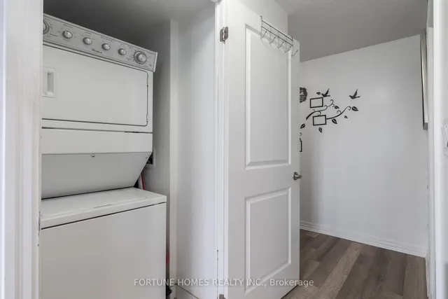 Additional image 16 of 80 Esther Lorrie Dr Unit 1105