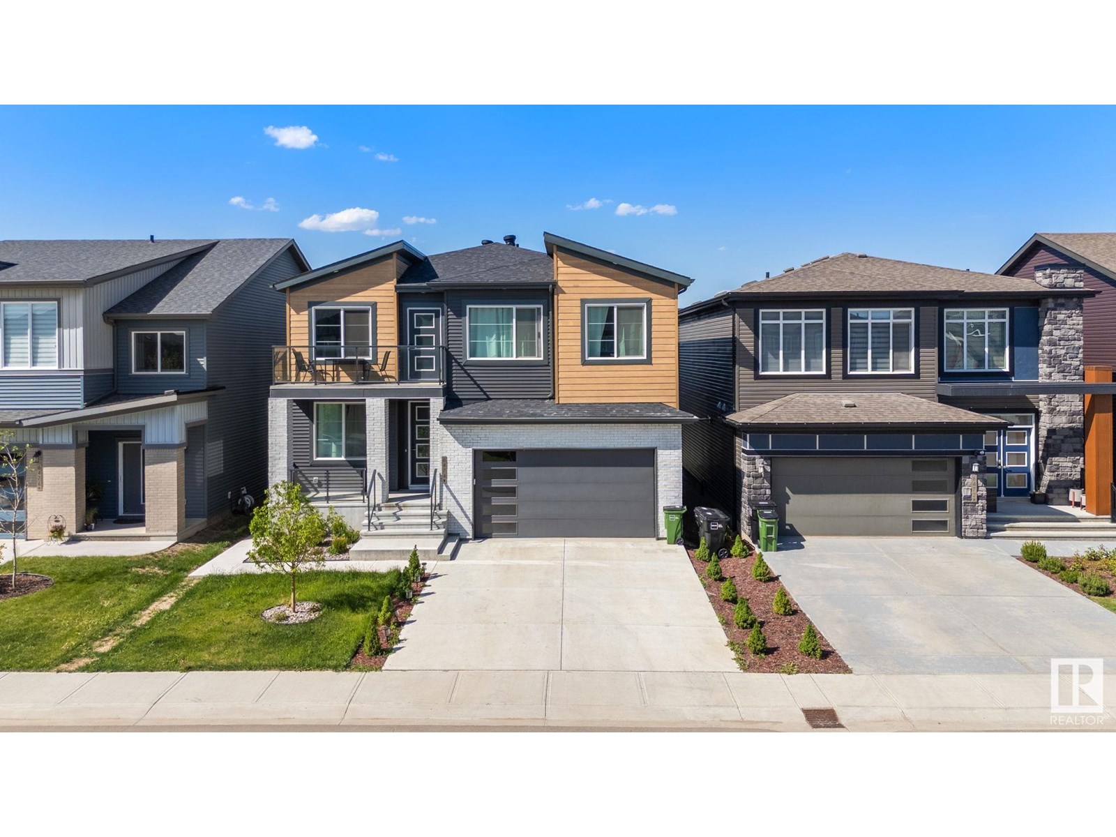 Property image for 6474 KING WD SW|Edmonton, Alberta T6W1A5
