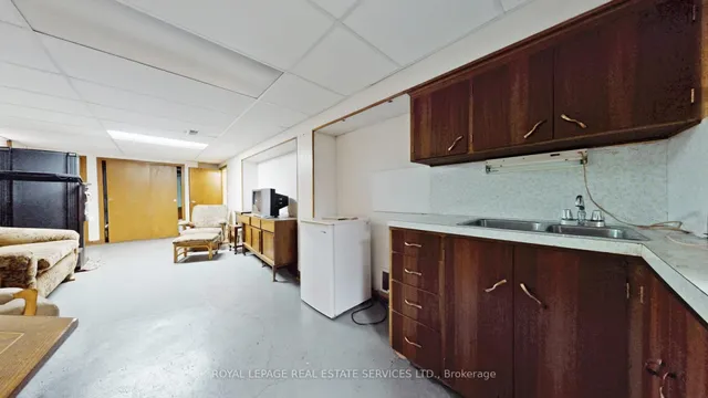 Additional image 24 of 4 Colfax St