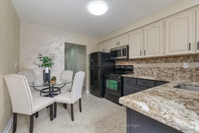 Additional image 14 of 25 Devonshire Dr