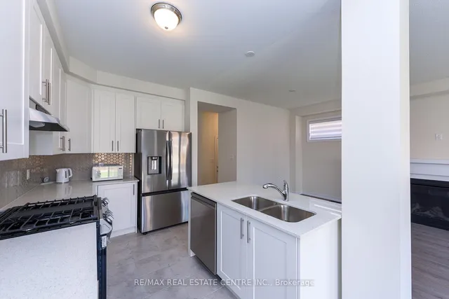 Additional image 13 of 611 Bearberry Pl