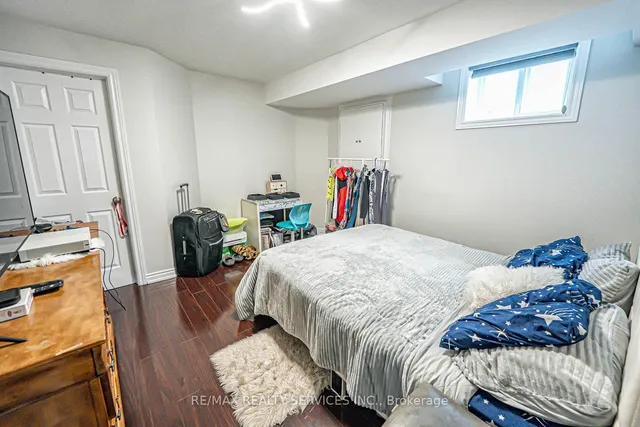 Additional image 37 of 18 Merrickville Way