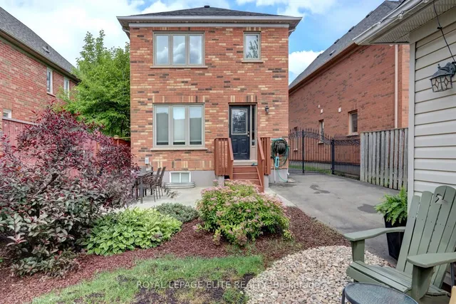 房产图片 43 - 2567 Capilano Cres