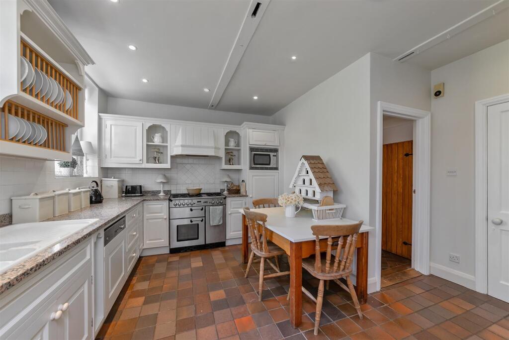 Additional image 23 of Sandridgebury Lane, Sandridgebury, St. Albans