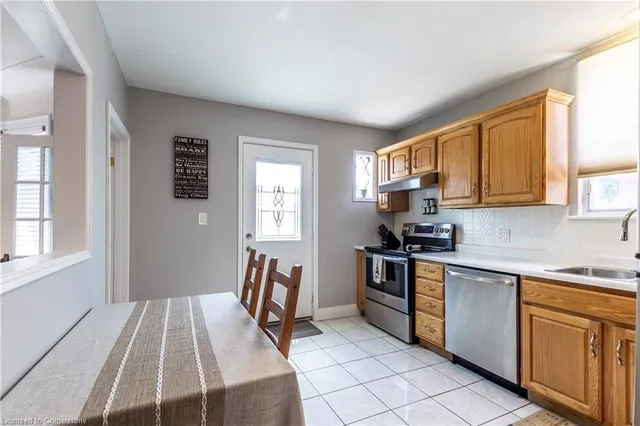 Additional image 6 of 42 Cameron Ave