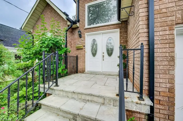 Additional image 3 of 1056 Plains View Ave