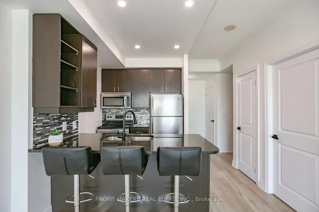 Additional image 8 of 100 John St Unit 901