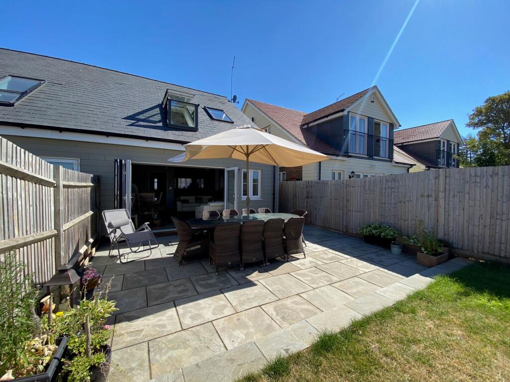 Additional image 10 of Roestock Lane, Colney Heath, AL4