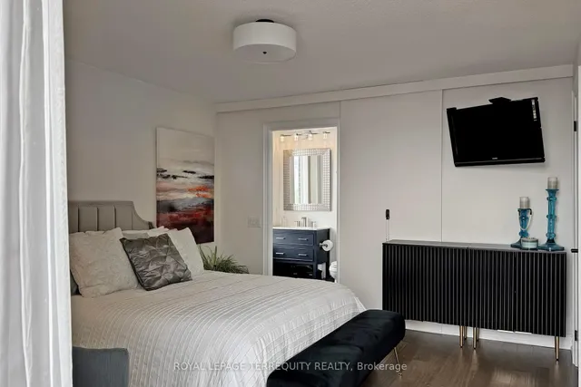 Additional image 18 of 2 Clairtrell Rd Unit Lph1