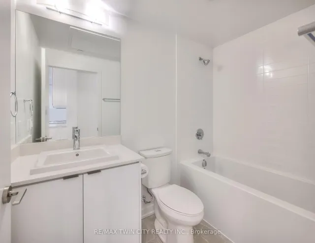 Additional image 9 of 55 Duke St Unit 1201