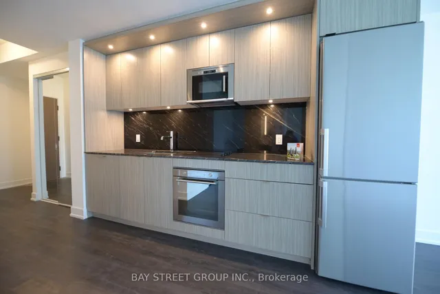 Additional image 6 of 30 Inn On The Park Dr