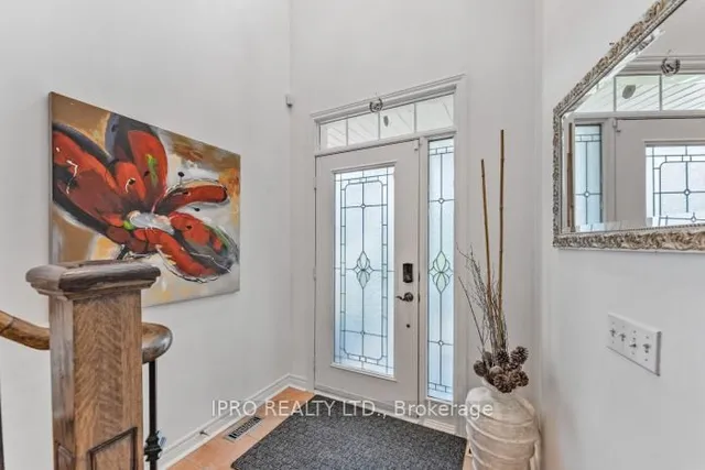 Additional image 3 of 792 Ledbury Cres