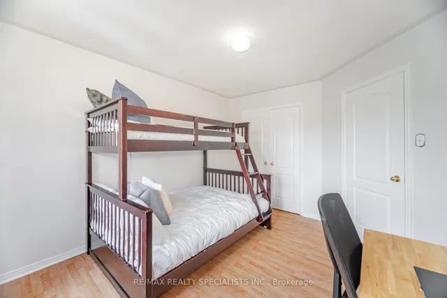 Additional image 25 of 20 Irene Cres