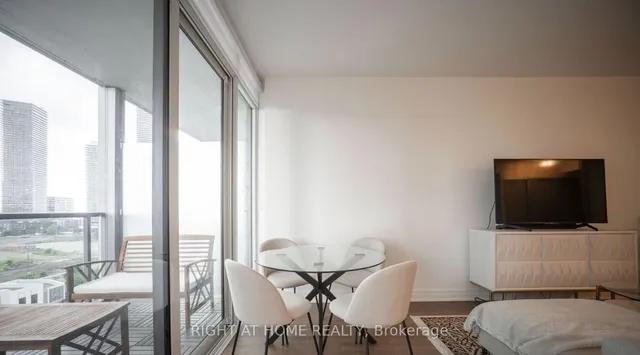 Additional image 24 of 88 Park Lawn Rd Unit 1010