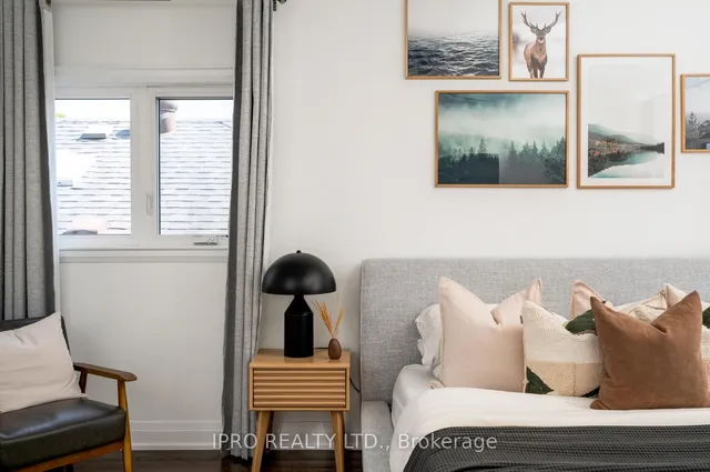 Additional image 18 of 86 Roosevelt Rd