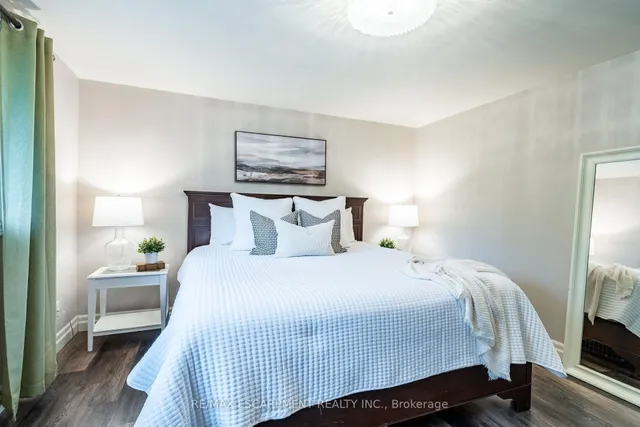 Additional image 16 of 5195 Cedarbook Cres