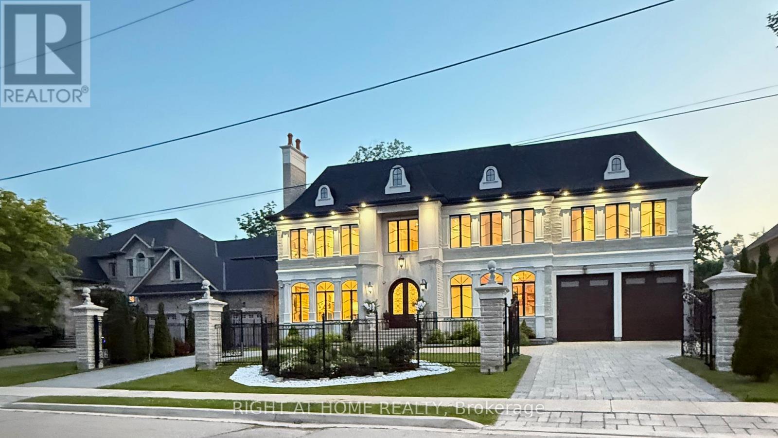 Property image for 10 YONGEVIEW AVENUE|Richmond Hill (South Richvale), Ontario L4C7A4