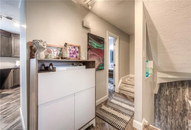 Additional image 25 of 60 Elmsdale Dr Unit 30