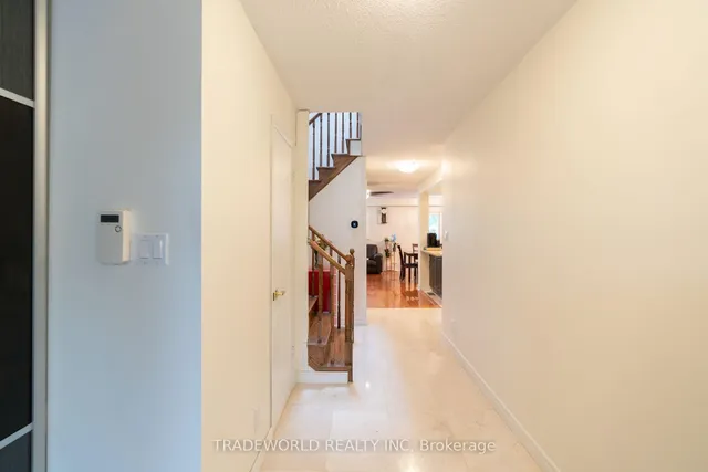 Additional image 2 of 18 Carl Cres