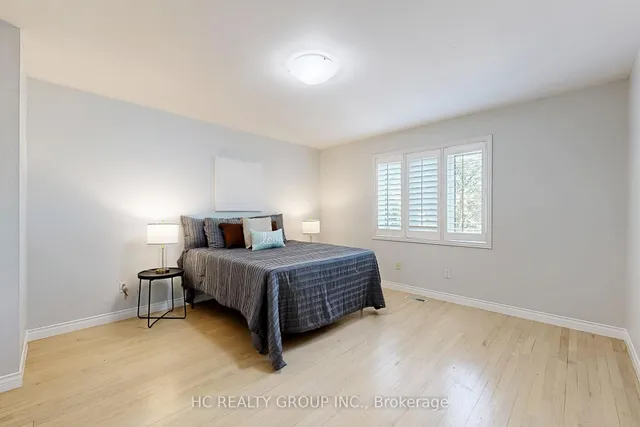 Additional image 33 of 348 Greenfield Ave