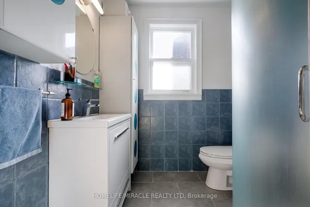 Additional image 23 of 220 Glen park Ave