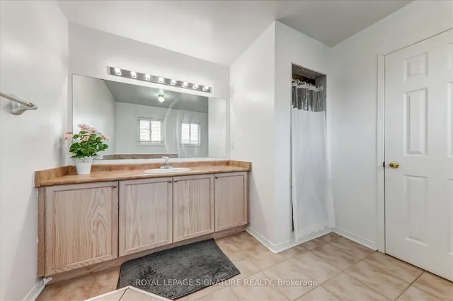 Additional image 20 of 72 Fairhill Ave