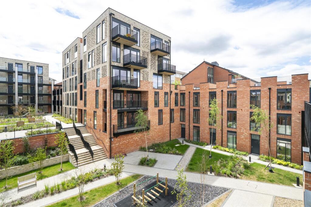 Additional image 19 of Campfield Road, St Albans