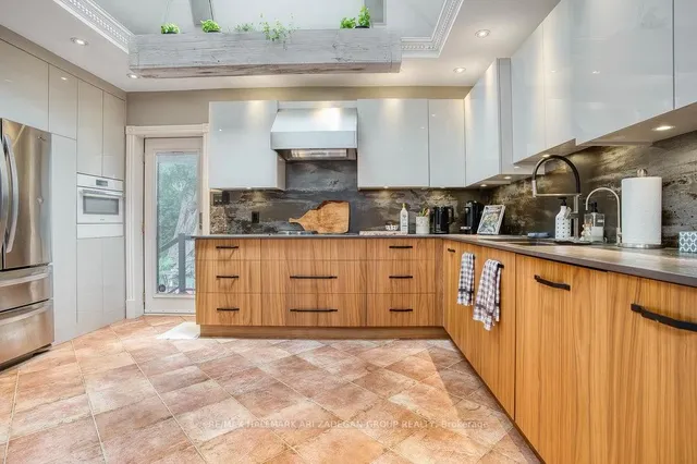 Additional image 30 of 76 Don Valley Dr