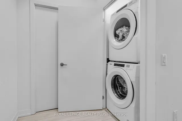 Additional image 18 of 55 Duke St Unit 233