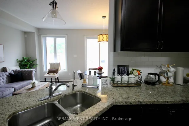 Additional image 12 of 57 Utopia Way