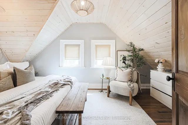 Additional image 24 of 36 Lake Shore Dr