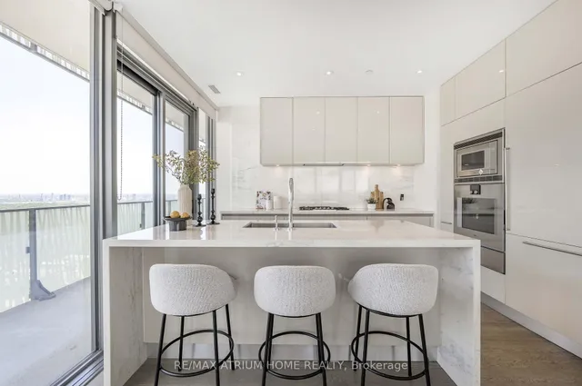 Additional image 39 of 42 Charles St Unit PH 5305