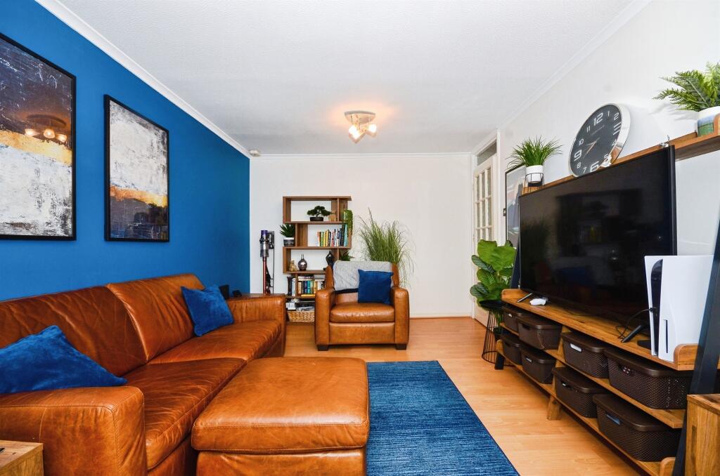 Additional image 4 of Broadlake Close, London Colney, St. Albans