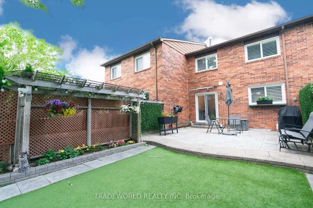 Additional image 46 of 18 Carl Cres