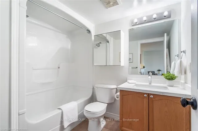 Additional image 14 of 4450 FAIRVIEW St Unit 307