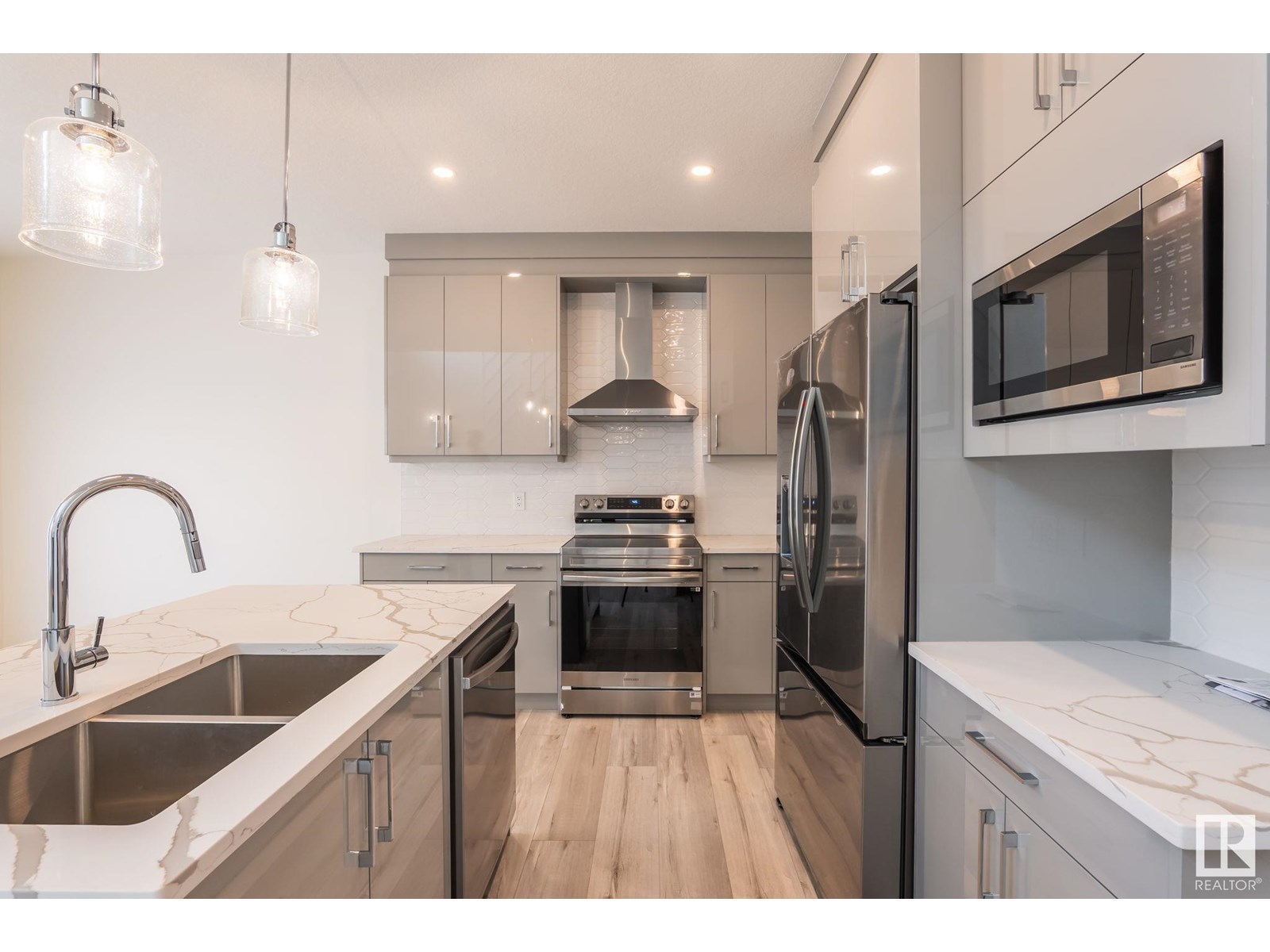 Property image for 60 Hemingway CR|Spruce Grove, Alberta T7X2L6