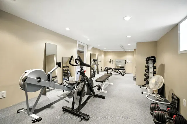 Additional image 28 of 33 Burnaby Blvd